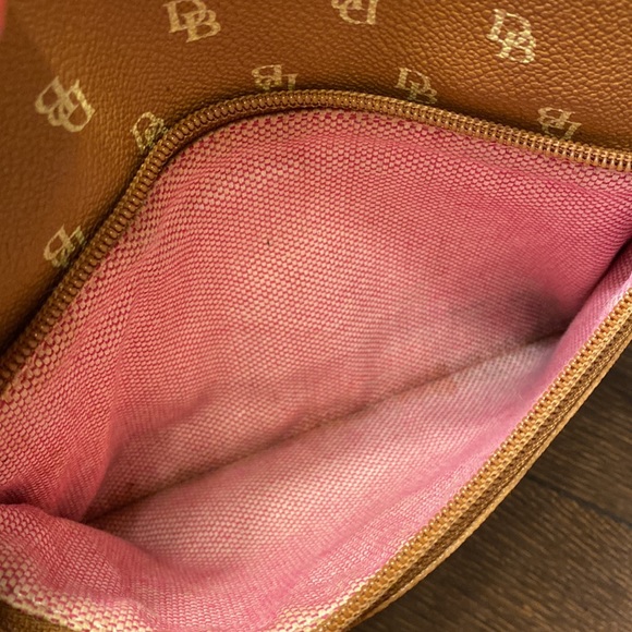 Dooney & Bourke Signature Monogram Crossbody Leather Bag - Picture 10 of 14